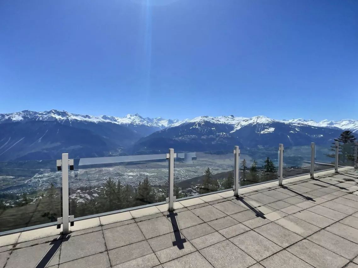 Bel attique d'exception avec vue panoramique sur les Alpes - 7.5 pièces - Crans-Montana