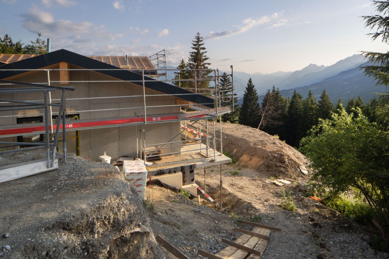 A SAISIR Chalet neuf à Crans-Montana en bordure de zone agricole