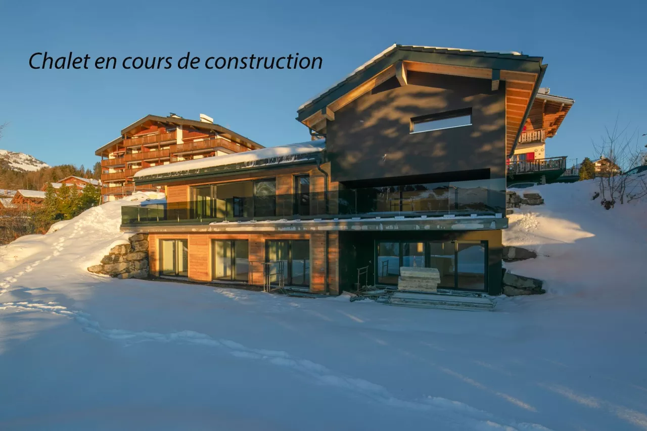 A SAISIR Chalet neuf à Crans-Montana en bordure de zone agricole