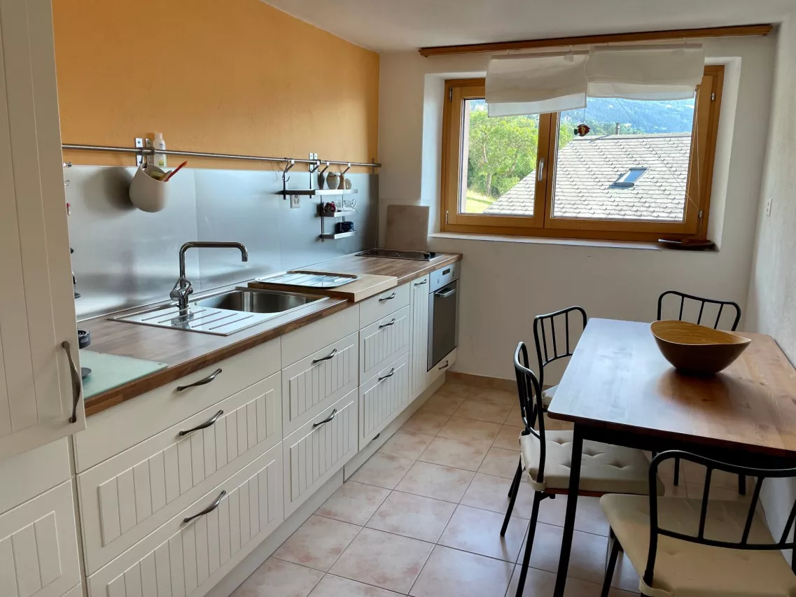 Appartement au coeur de Montana Village avec vue et 2 terrains