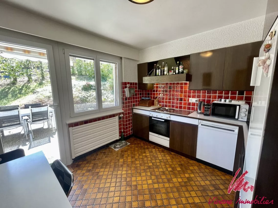 À quelques minutes de Crans-Montana, grande maison de 2 appartements sur vaste parcelle