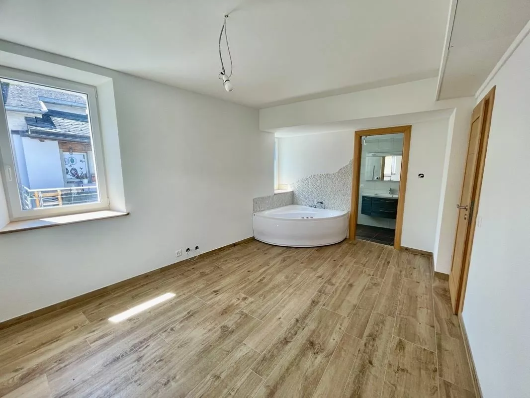Maison villageoise alliant modernité et authenticité au coeur de Mura à Sierre