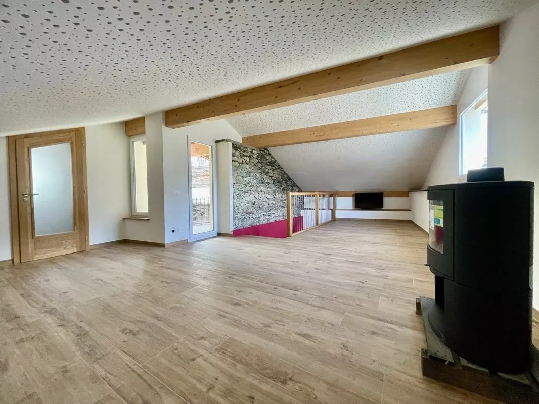 Maison villageoise alliant modernité et authenticité au coeur de Mura à Sierre