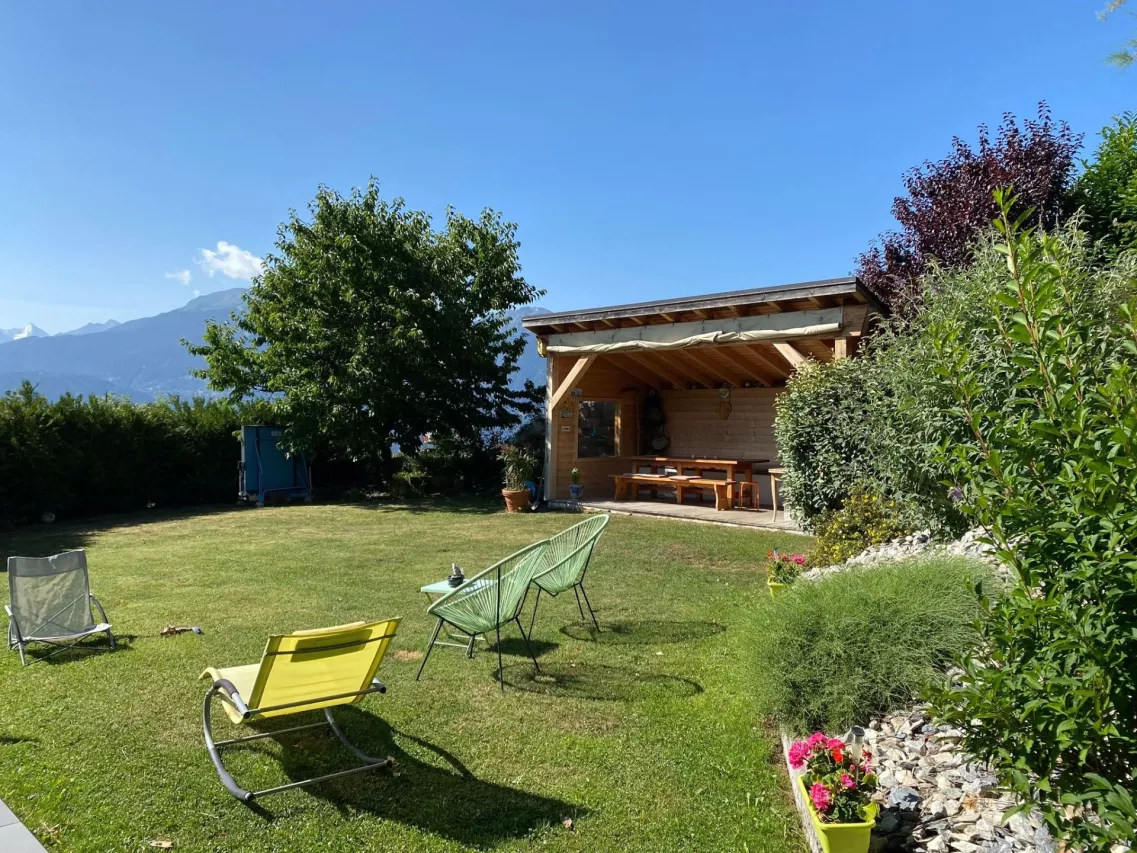 À SAISIR! À quelques minutes de Crans-Montana spacieuse et lumineuse villa familiale