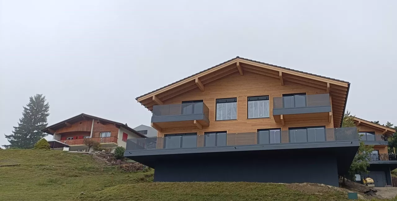 Luxueuse villa à deux pas du village de Lens, vue imprenable