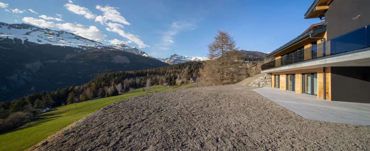 A SAISIR Chalet neuf à Crans-Montana en bordure de zone agricole