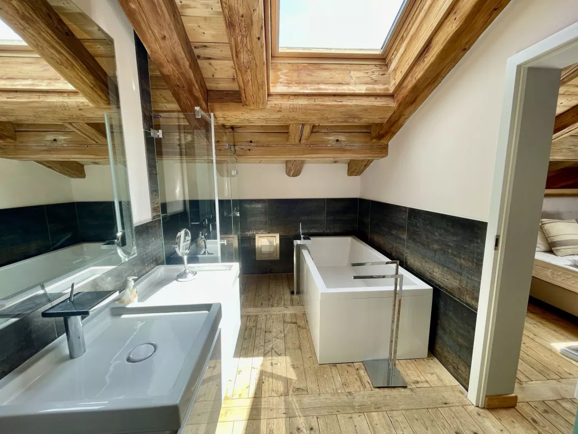 Superbe ATTIQUE dans résidence de luxe à 2 pas des pistes de ski