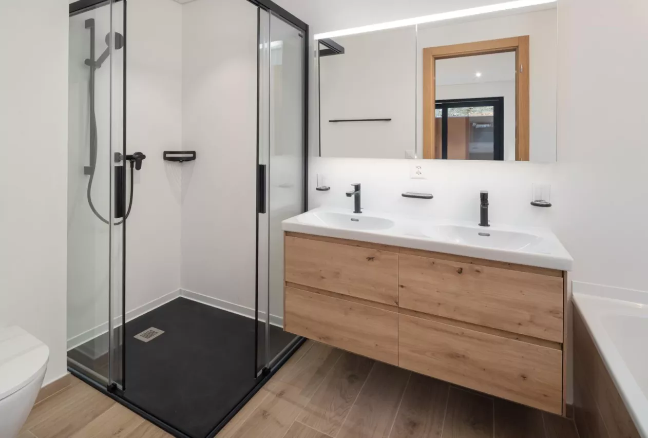 Vue imprenable à quelques pas du centre du village CHALET AVEC JARDIN