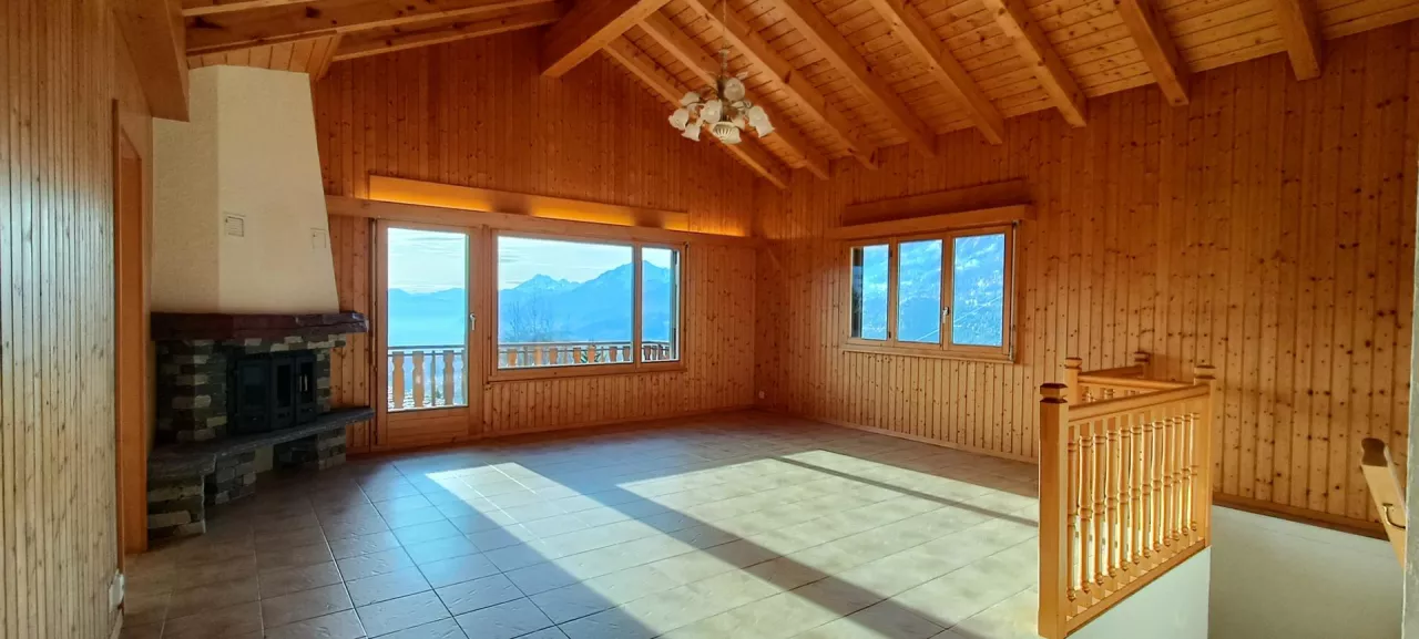 Chalet dans un havre de paix aux portes de Crans-Montana - 2 appartements - Grand potentiel