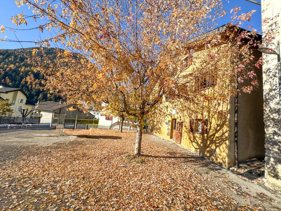 Maison multi-appartements 7 pièces à Grugnay (Chamoson)