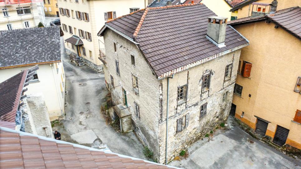 Maison multi-appartements 10 pièces à Ardon