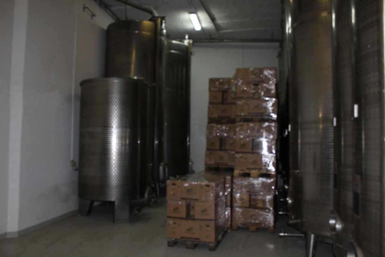 Dépôt | Cave à vin | Local de stockage équipé