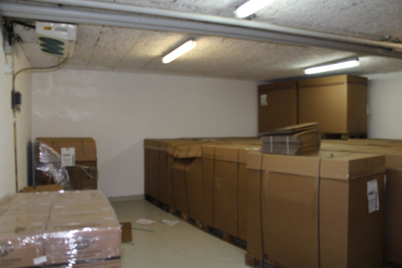 Dépôt | Cave à vin | Local de stockage équipé