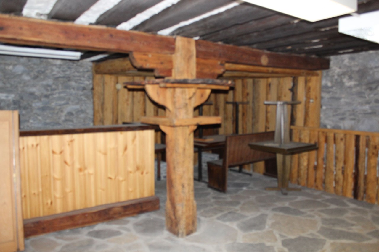 Dépôt | Cave à vin | Local de stockage équipé