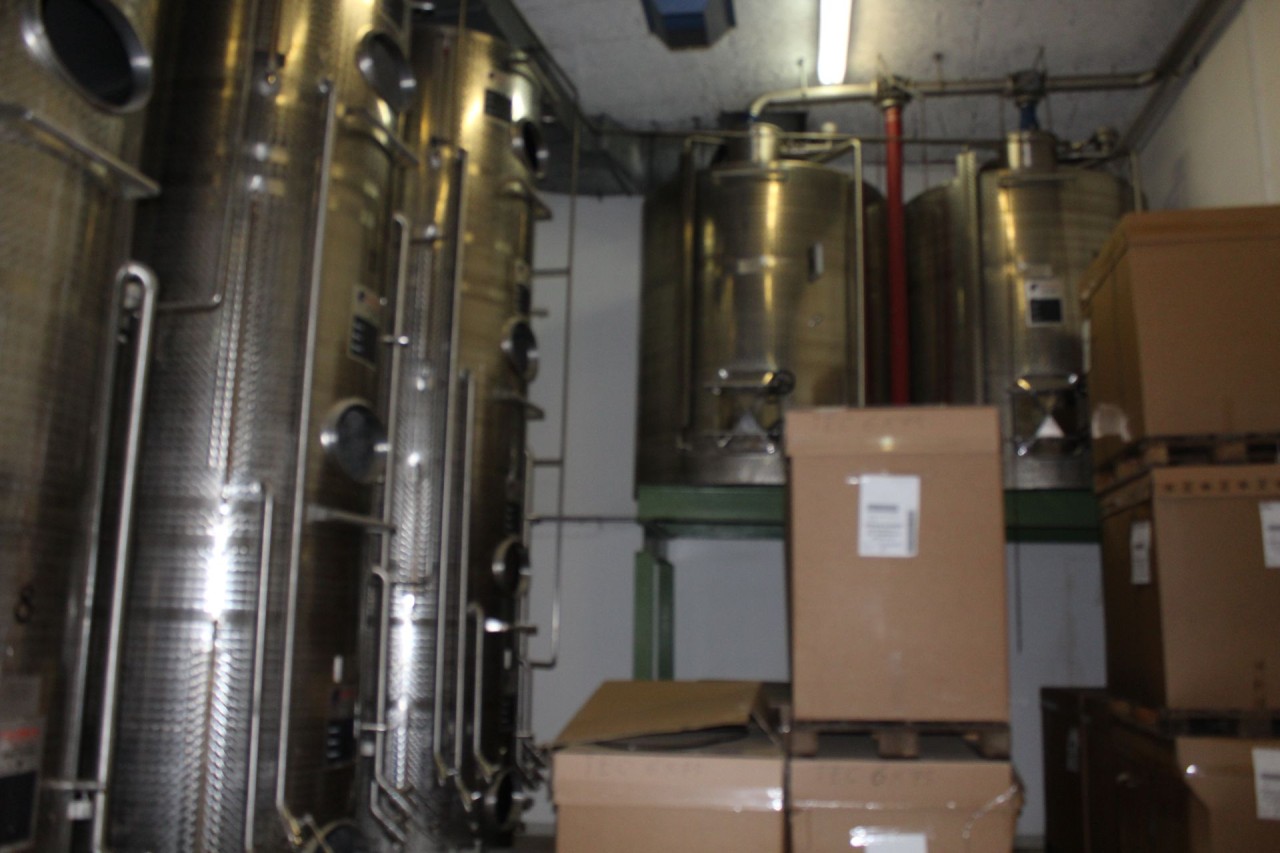 Dépôt | Cave à vin | Local de stockage équipé