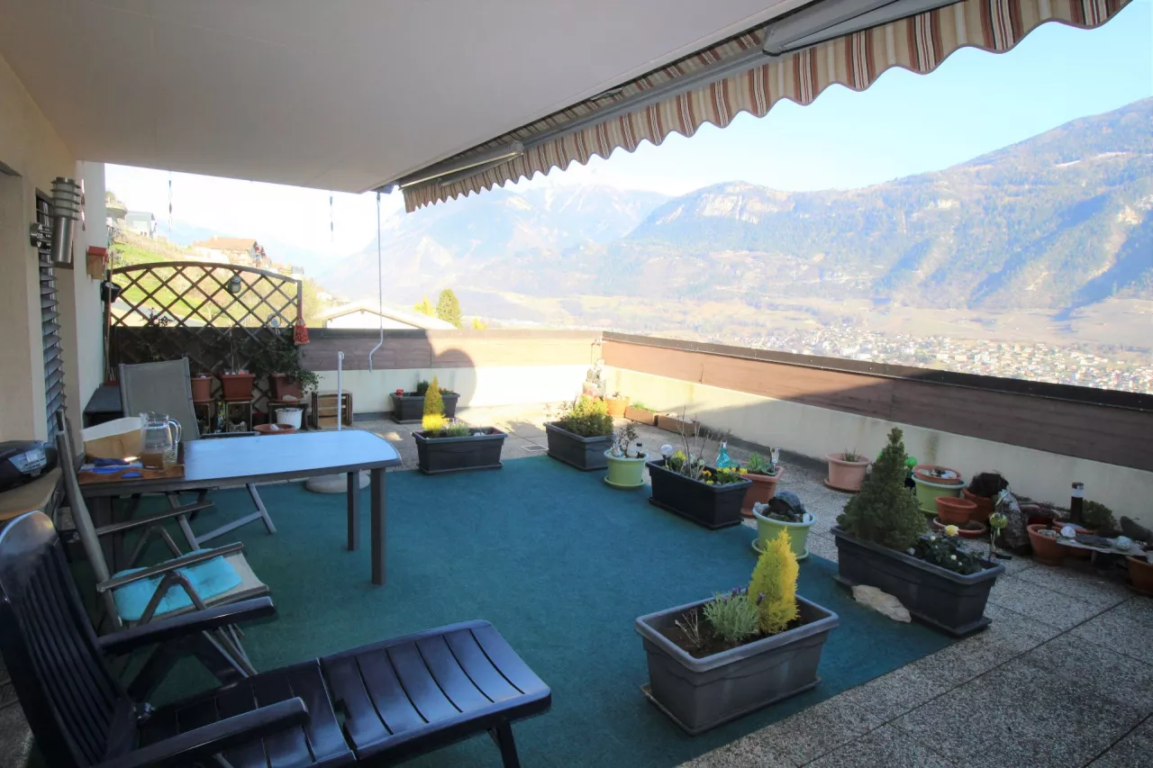 Appartement spacieux avec terrasse et vue panoramique | Ollon