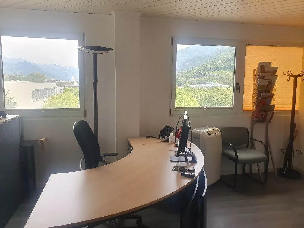 Sion - Bureau transformable en appartement