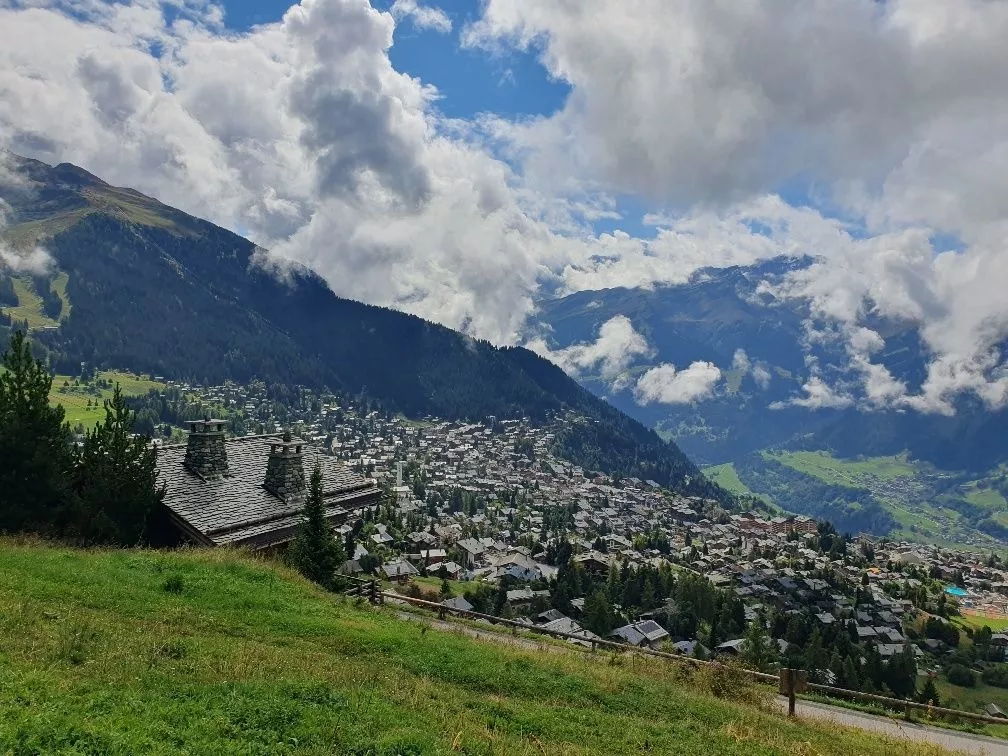 "Verbier, le luxe au sommet - Vivez la montagne autrement" | Promotion
