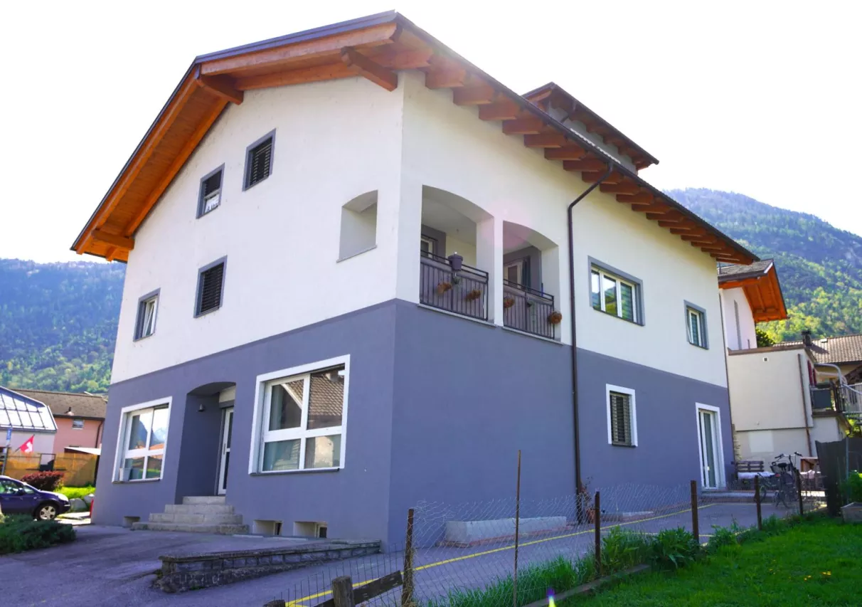 Grand attique rénové 127 m² - volume et cachet - Réchy
