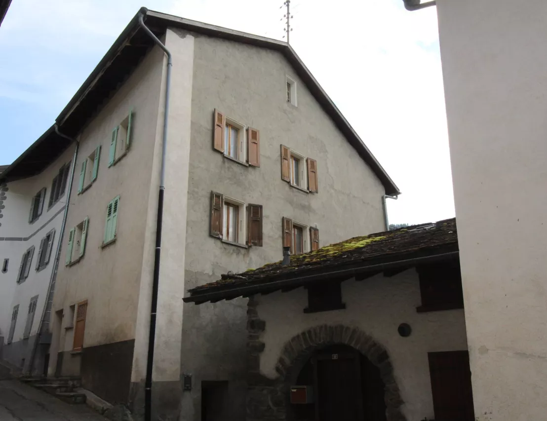 Maison villageoise de 2 appartements à Liddes | 8 pièces