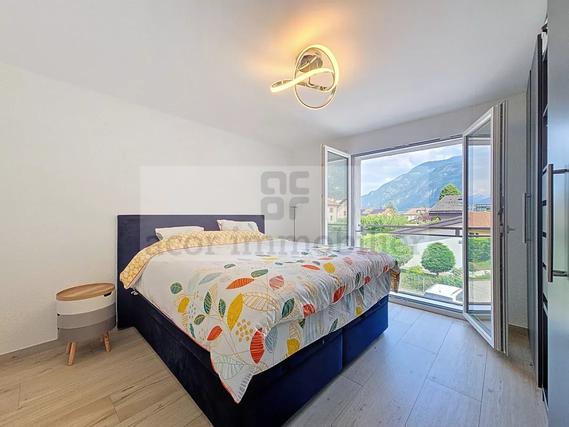 Saxon - Appartement 3½ récent avec balcon