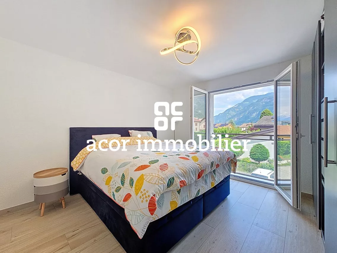 Saxon - Appartement 3½ récent avec balcon