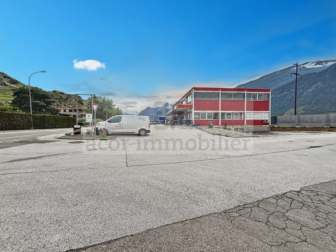 Bureaux lumineux avec garages (40m2) à vendre - St-Léonard (VS)