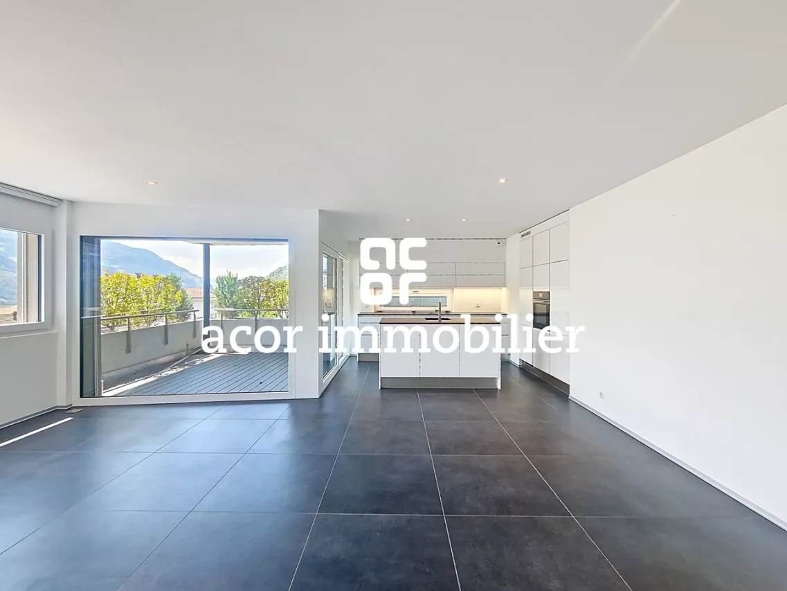 Appartement luxueux de 4.5 pièces neuf à Platta!