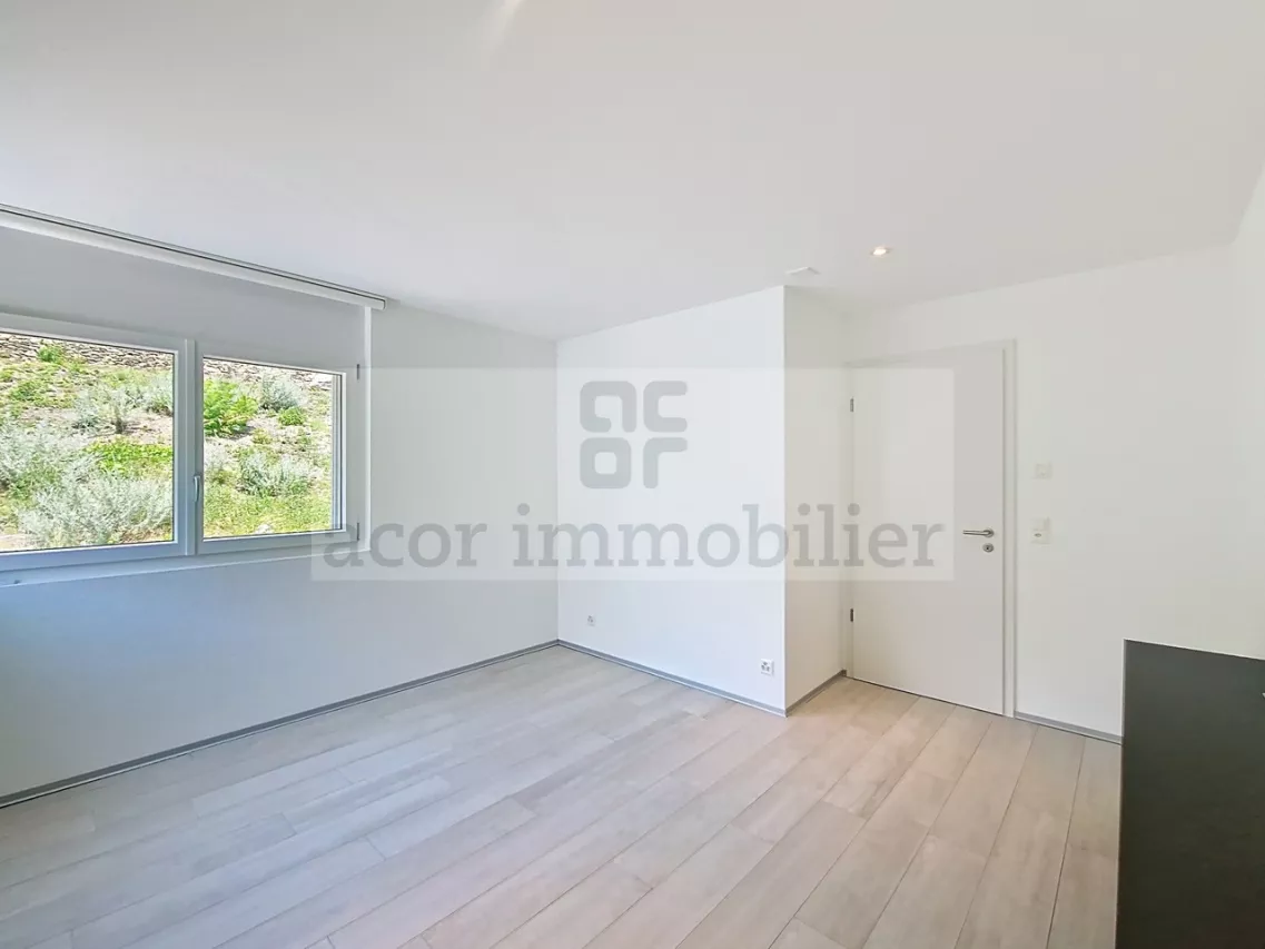 Appartement luxueux de 4.5 pièces neuf à Platta!