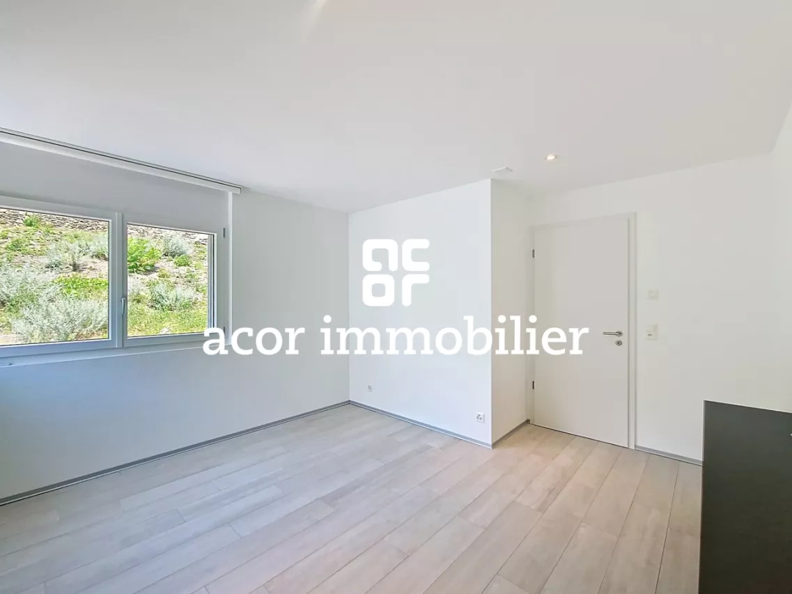 Appartement luxueux de 4.5 pièces neuf à Platta!
