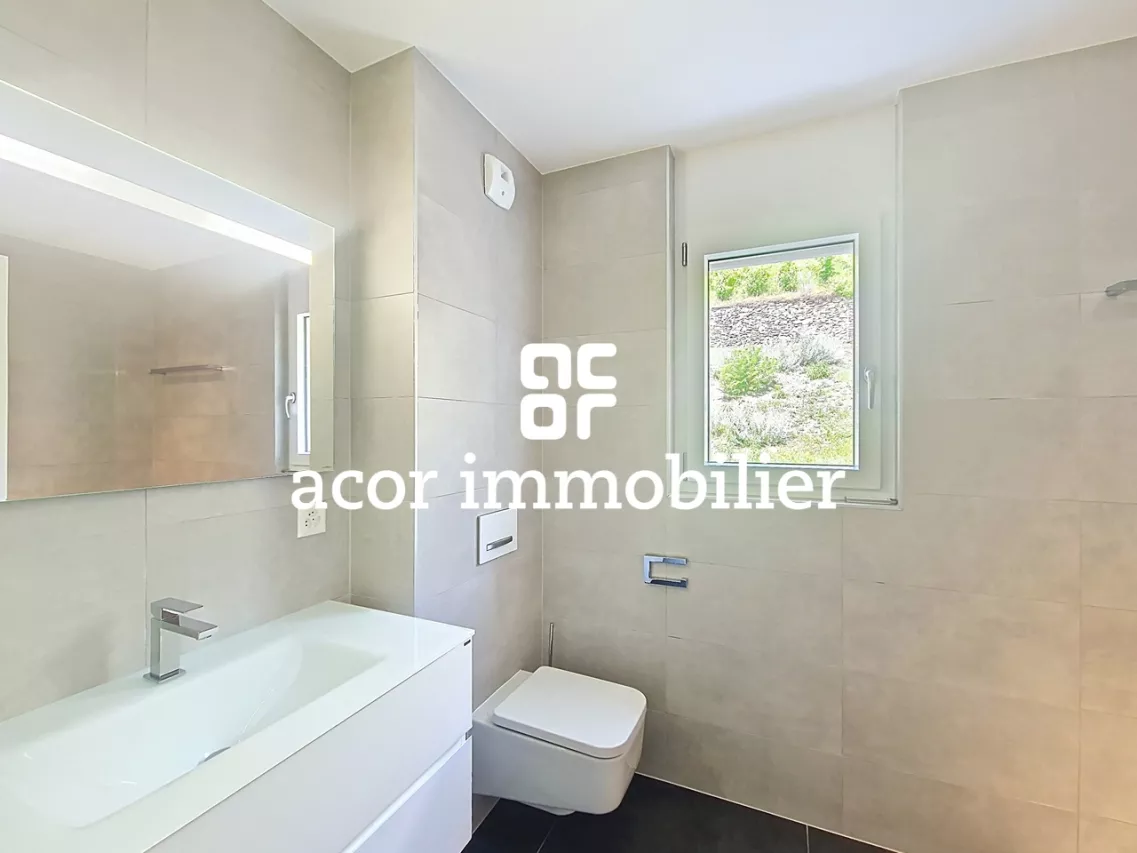 Appartement luxueux de 4.5 pièces neuf à Platta!