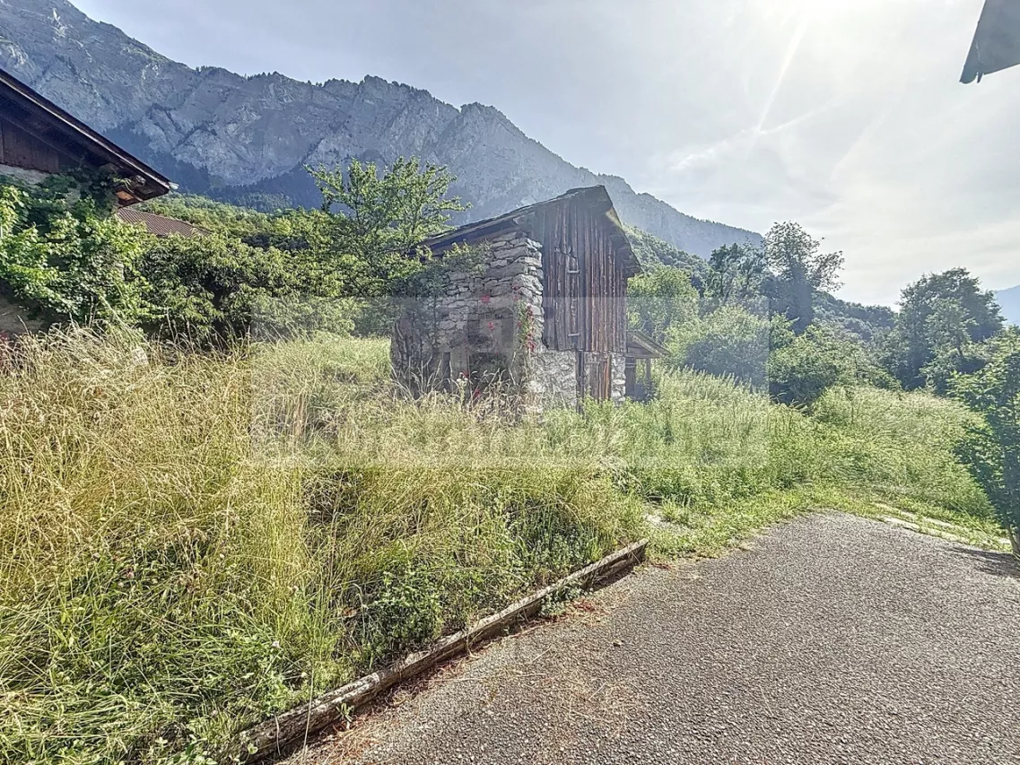 Maison villageoise rénovée avec cachet + parcelle à Grugnay (Chamoson)