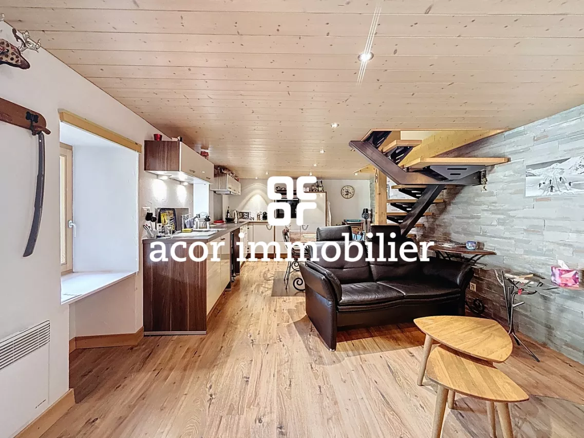 Maison villageoise rénovée avec cachet + parcelle à Grugnay (Chamoson)