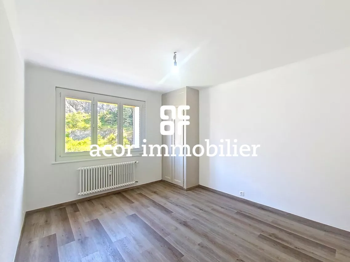 3.5 pièces rénové à quelques minutes du centre ville de Sion!