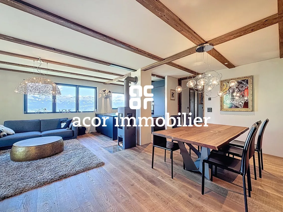 Magnifique Chalet entièrement rénové situé aux Mayens-de-Sion