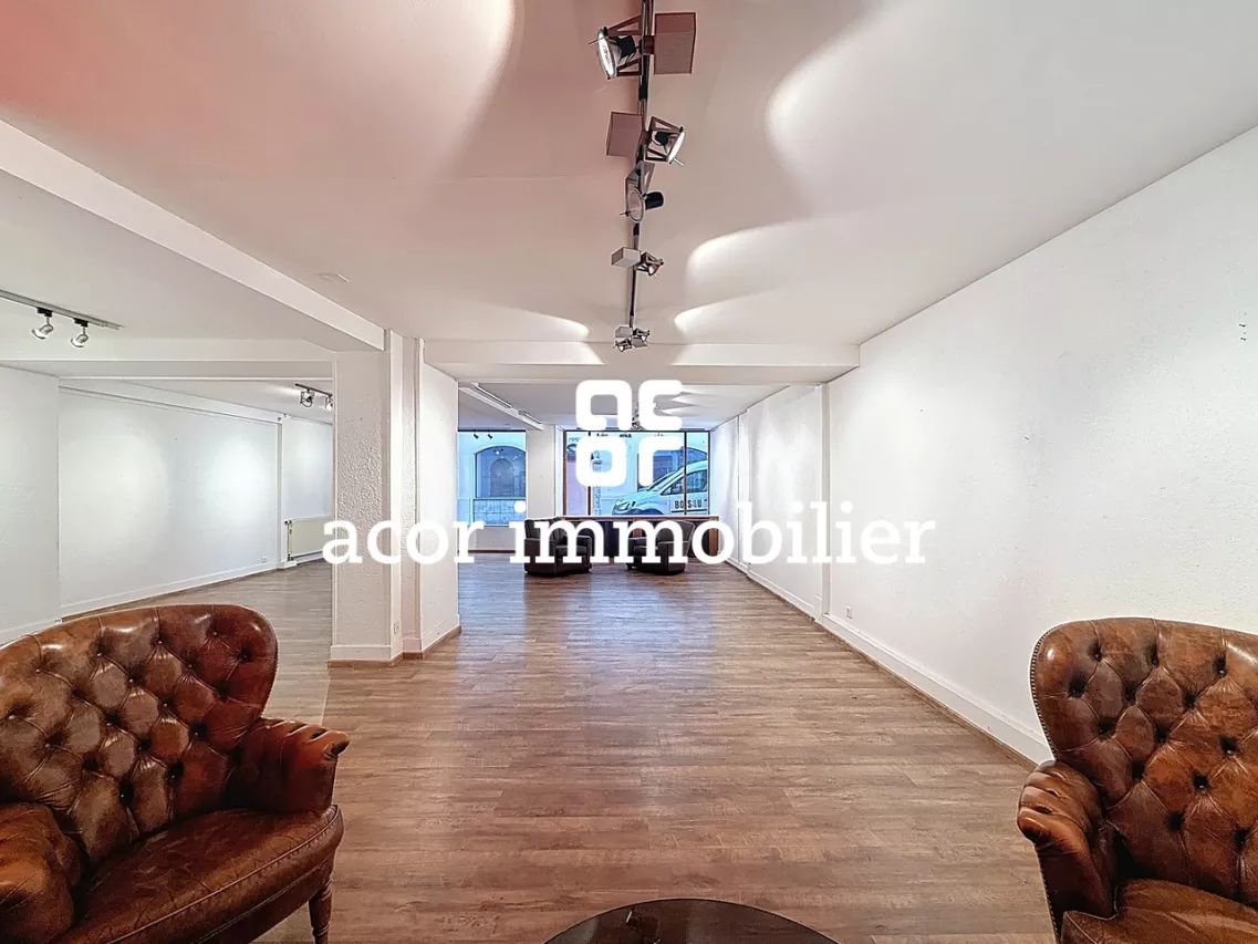 À louer : Local commercial de 80 m² idéalement situé dans la vieille ville de Sion