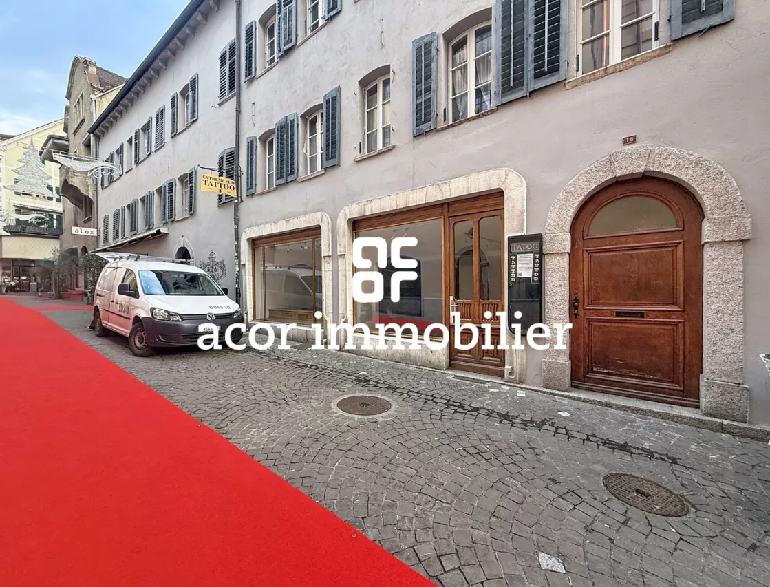 À louer : Local commercial de 80 m² idéalement situé dans la vieille ville de Sion