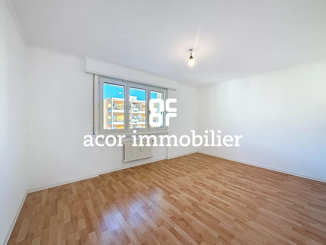 Bel appartement de 4,5 pièces avec vue dégagée sur les montagnes