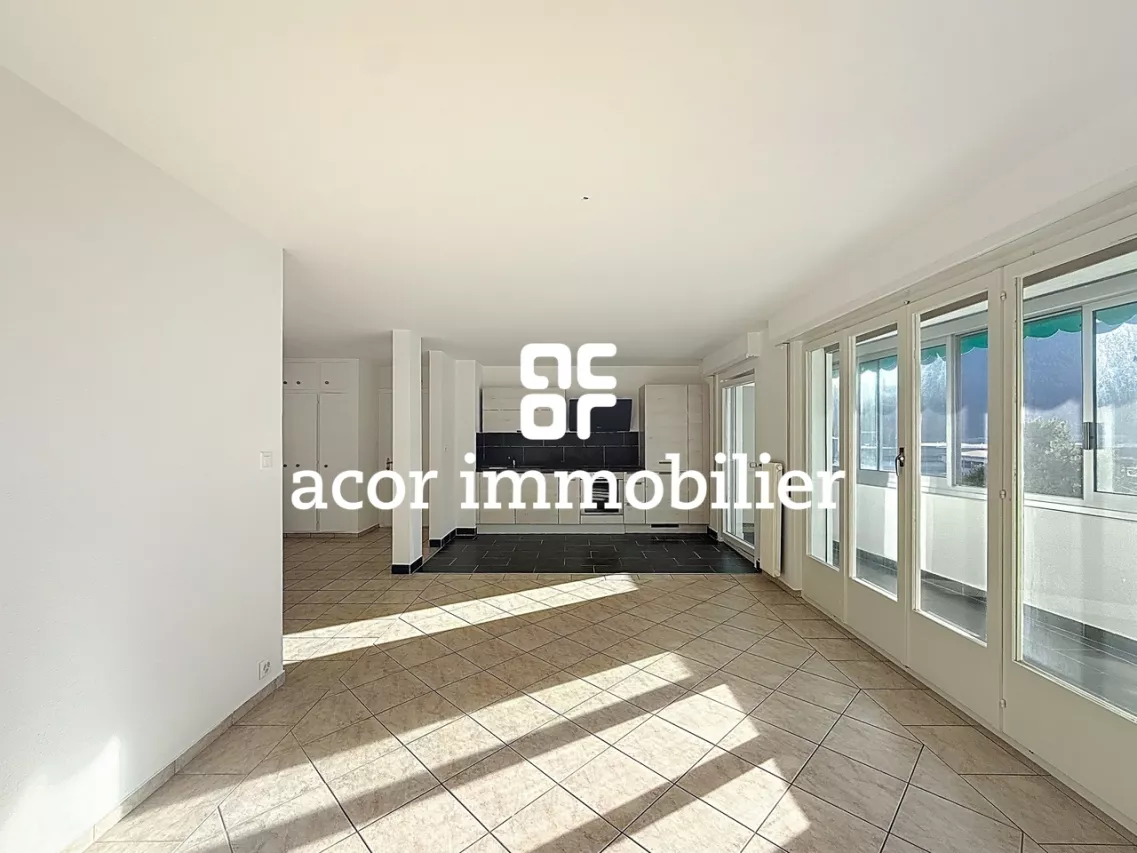 Bel appartement de 4,5 pièces avec vue dégagée sur les montagnes