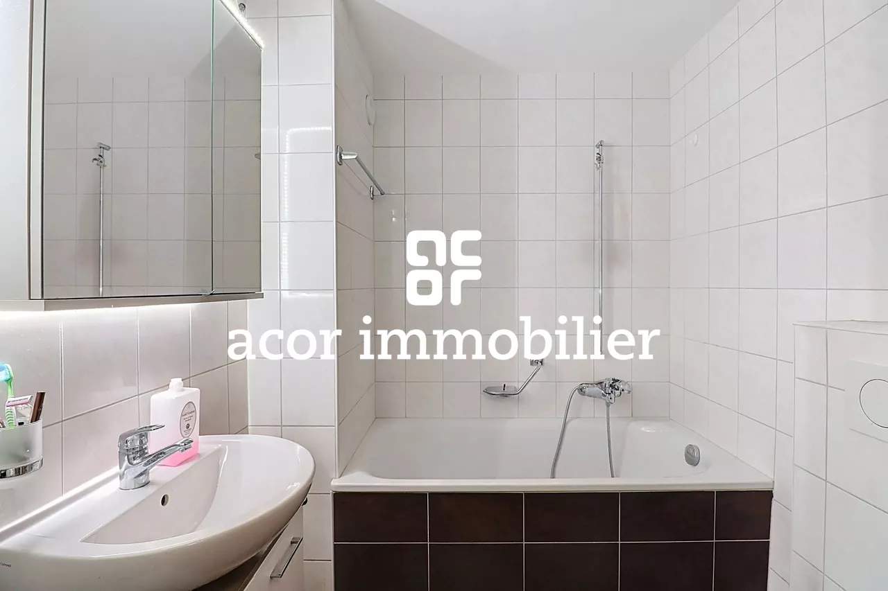 Grand appartement de 2.5 pièces