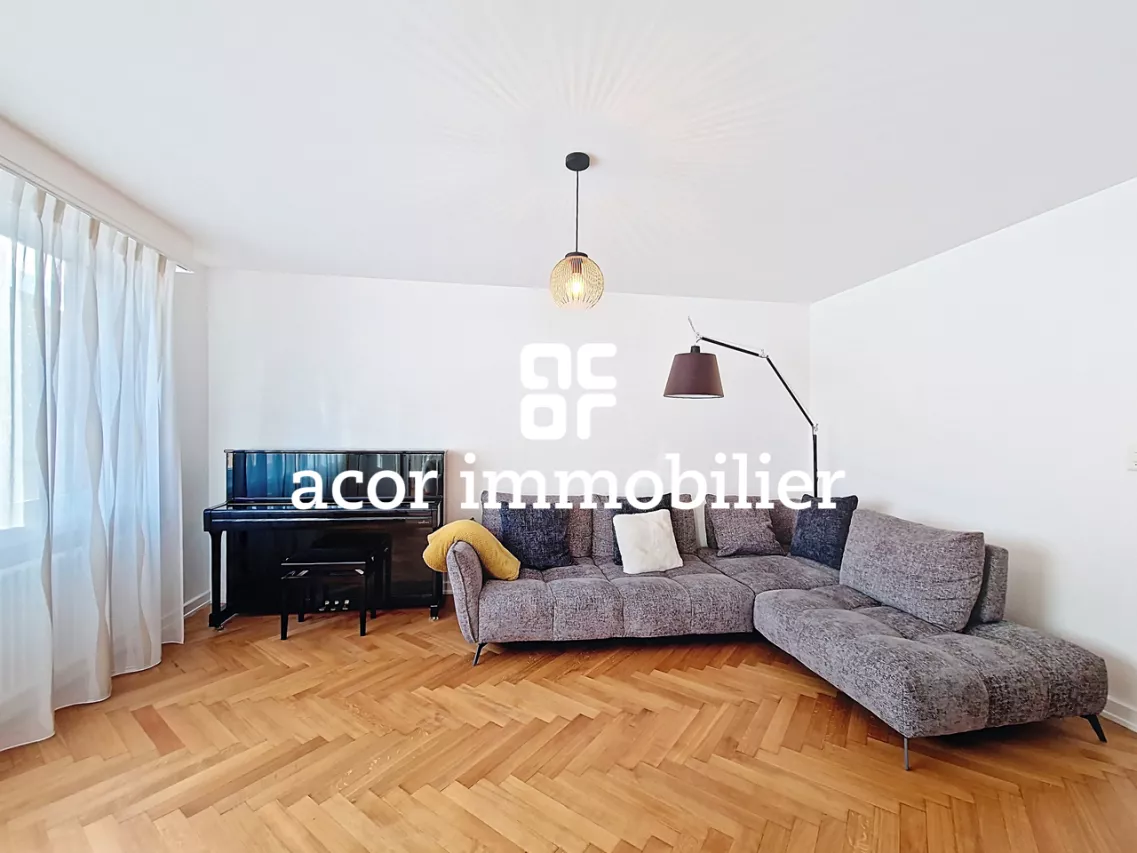 Magnifique appartement rénové avec cachet au coeur de Sierre!