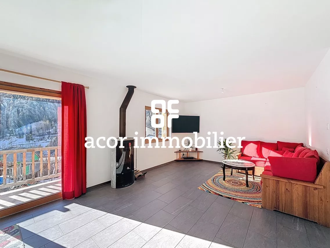 À VENDRE - Magnifique chalet moderne à Evolène