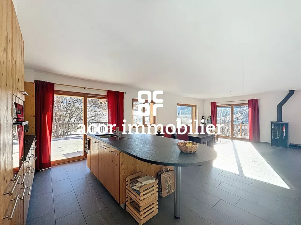 À VENDRE - Magnifique chalet moderne à Evolène