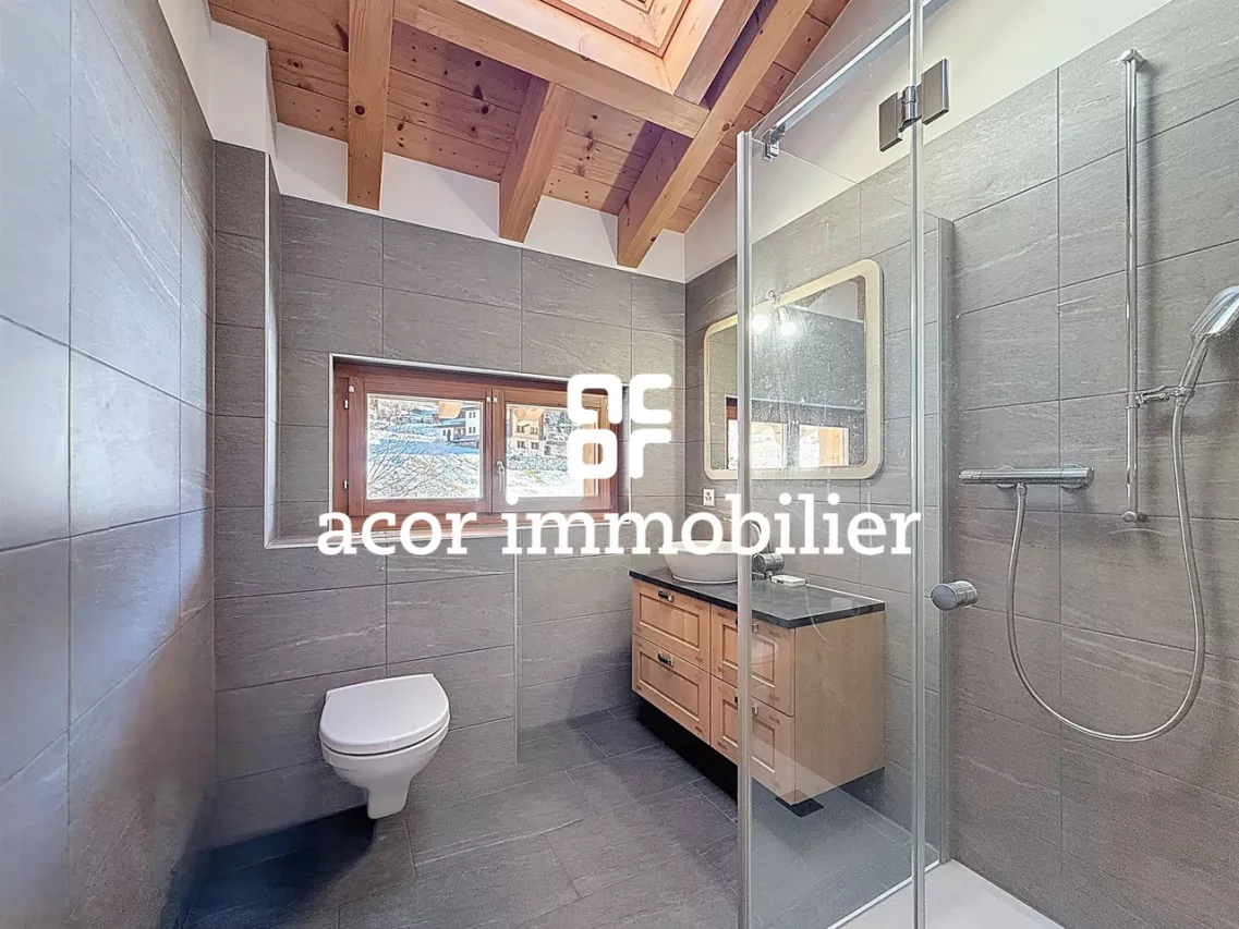 À VENDRE - Magnifique chalet moderne à Evolène
