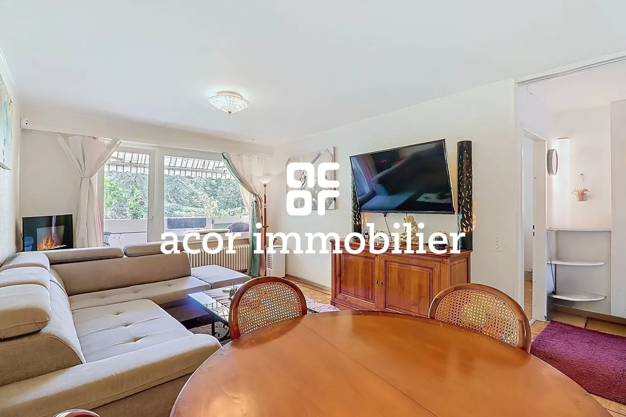 Grand appartement de 2.5 pièces