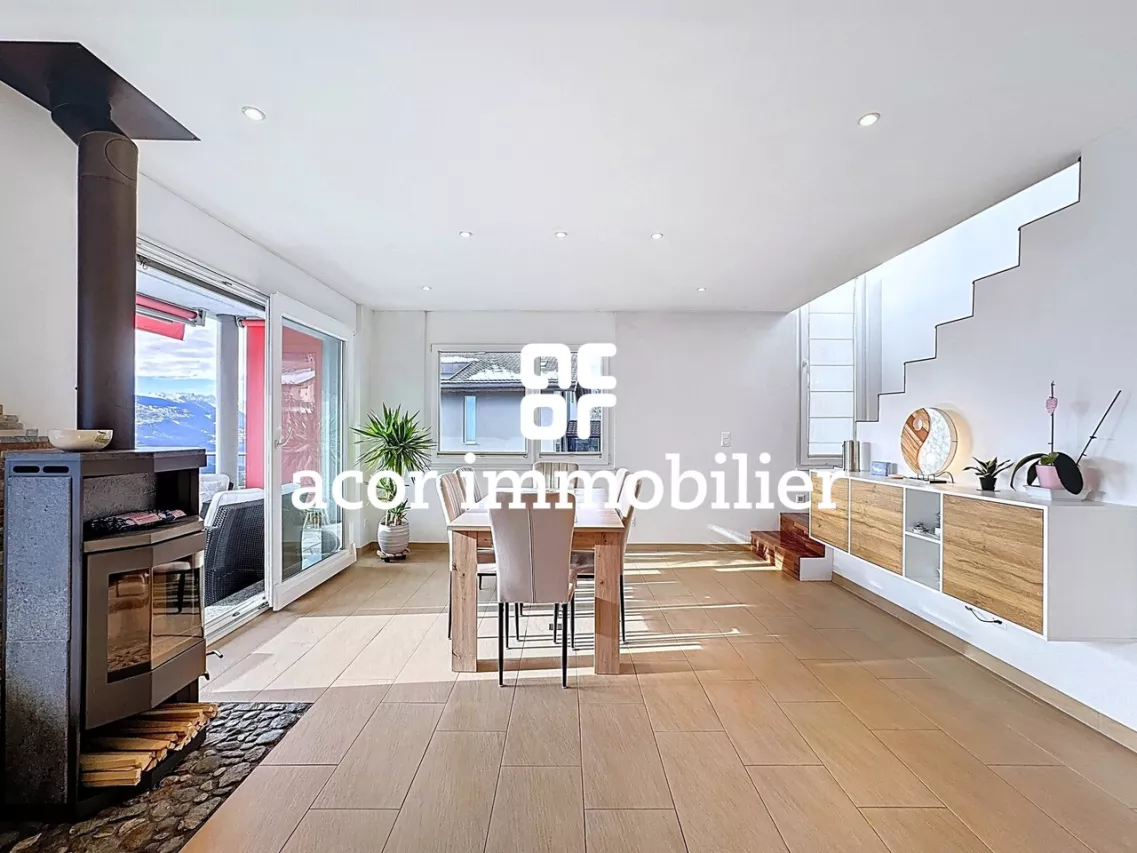 Arbaz - Duplex 5½ en attique