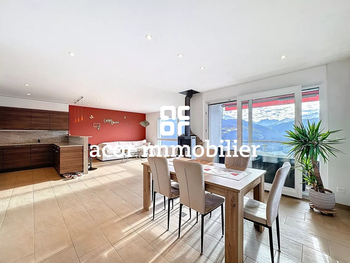 Arbaz - Duplex 5½ en attique