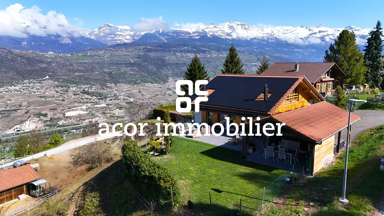 Chalet de charme rénové avec vue exceptionnelle à Daillet!