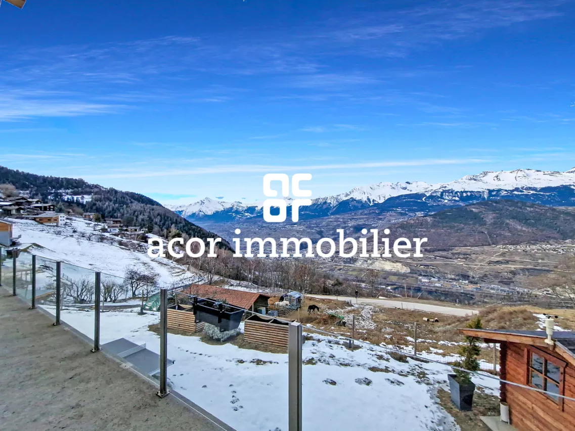 Chalet de charme rénové avec vue exceptionnelle à Dailley!