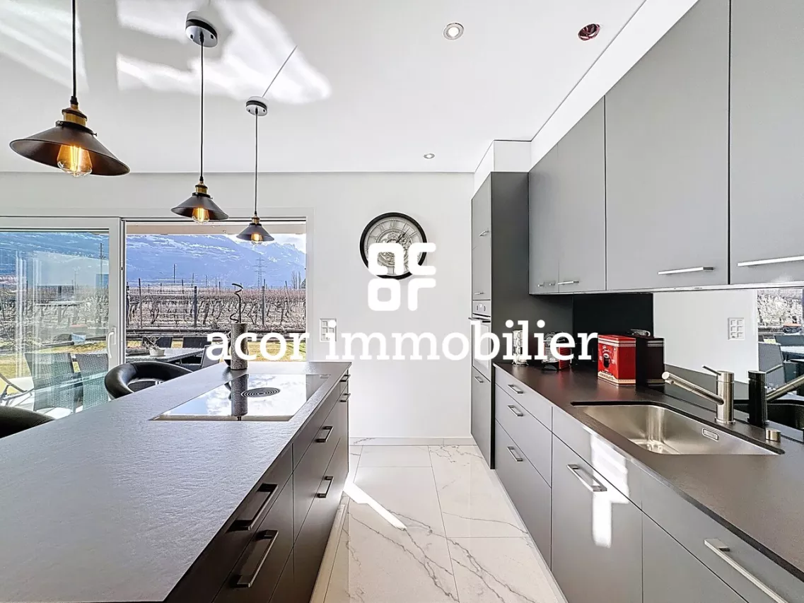 Vétroz - Villa moderne 4½ avec grand jardin